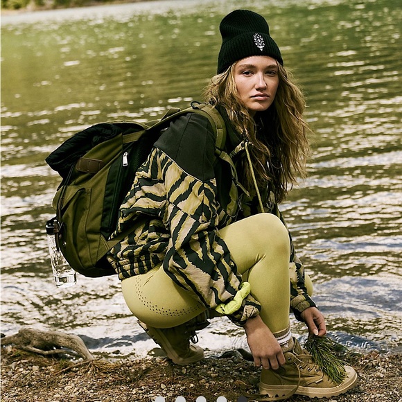 NEW Free People Walk The Line Pullover In Olive Combo - Picture 2 of 16